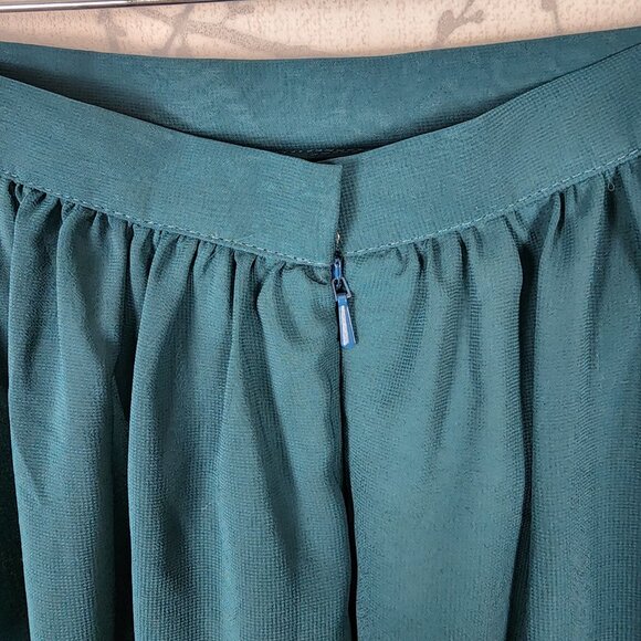 Revelry Emerald Green Flowy Pleated Chiffon Maxi Skirt - Picture 4 of 6